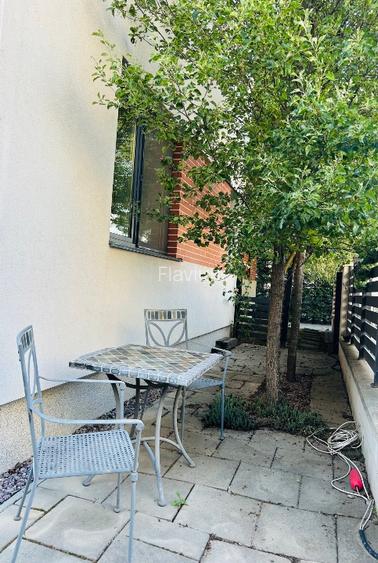 PROPRIETAR Închiriez apartament tip STUDIO, la curte, zona VOX - 13