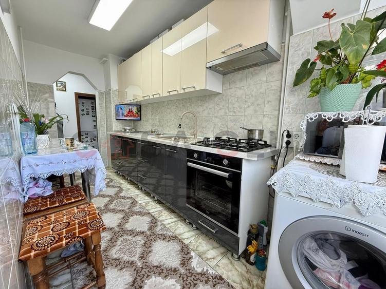 Decomandat, etaj intermediar, Big Mănăștur!! - 6