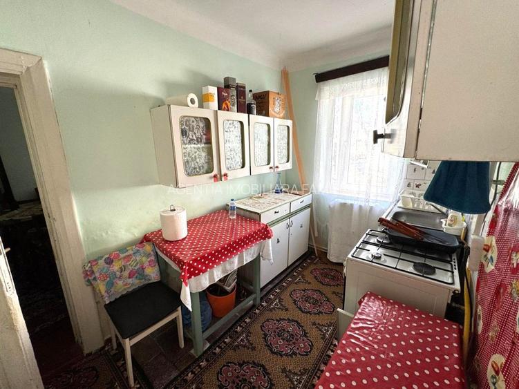 Casă cu arhitectură pragmatică în zona Port - 6