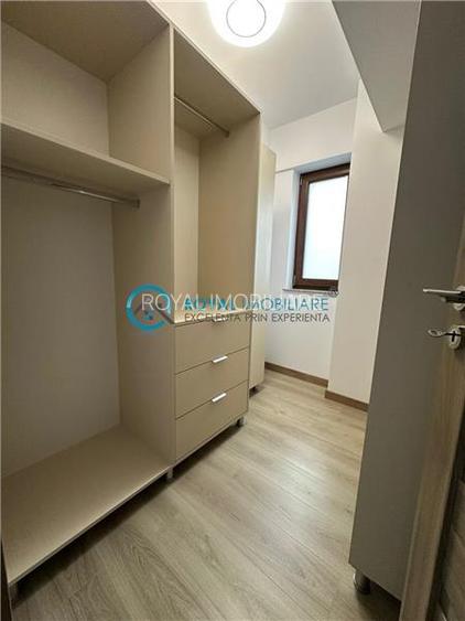 Royal Imobiliare - Inchiriere apartament 3 camere zona Albert - 14