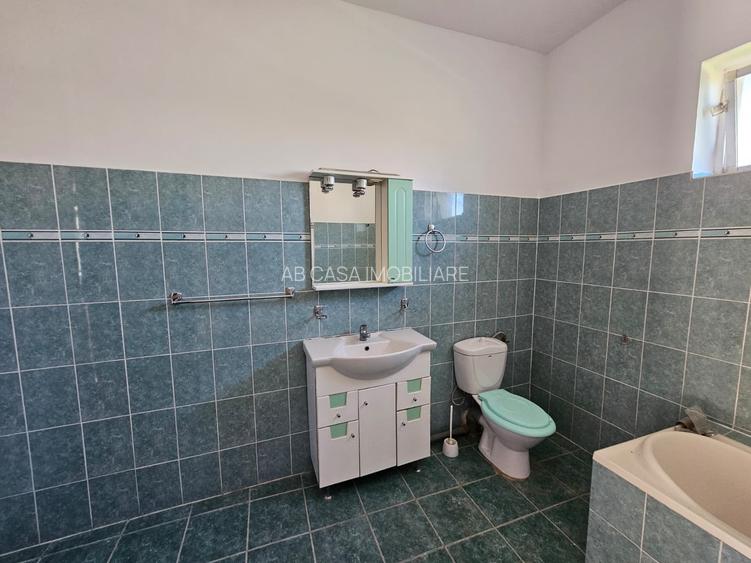 Casă individuală, 6 camere, teren generos, Sânandrei - central, comision 0% - 24