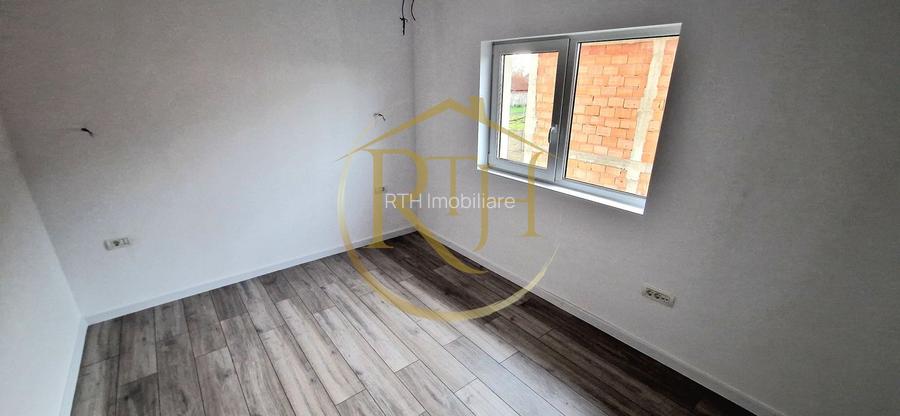 Duplex de vanzare cu 4 camere,2 bai,250 mp teren-Mosnita Veche zona Centrala. - 7