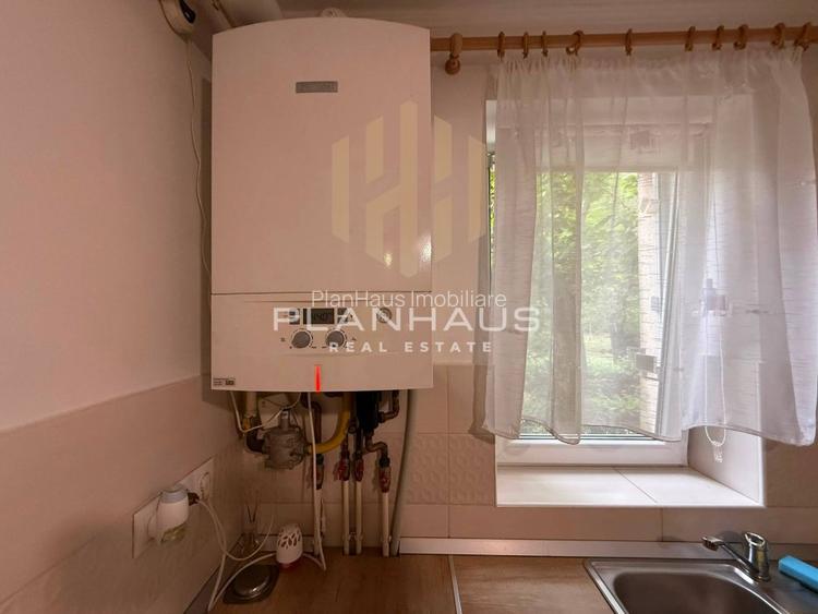 Apartament 2 camere,Victor Babes zona Iuliu Maniu , parter înalt