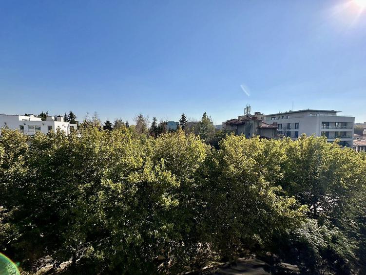 Apartament Elegant cu 3 Camere în Zona Exclusivistă Primăverii