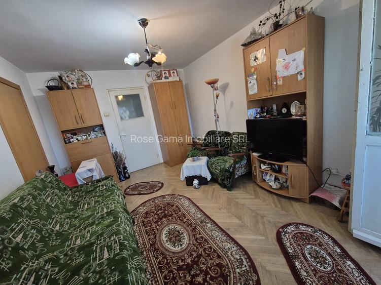 Apartament 2 camere decomandat  etaj intermediar Bld  N. Iorga - 2