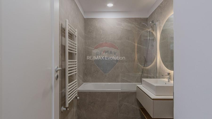 Clinica medicala-9 cabinete- URBAN PLAZA - bloc 15 parter! - 36