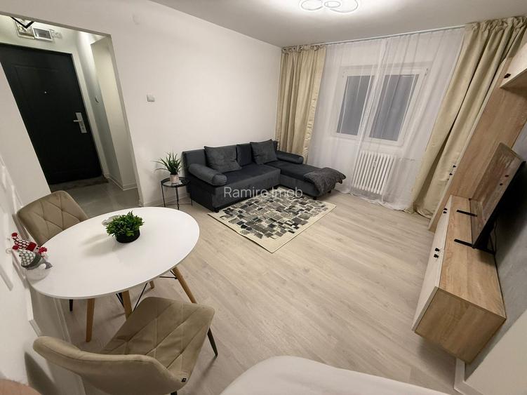 Apartament 2 camere semi-decomandat Renovat total - 2