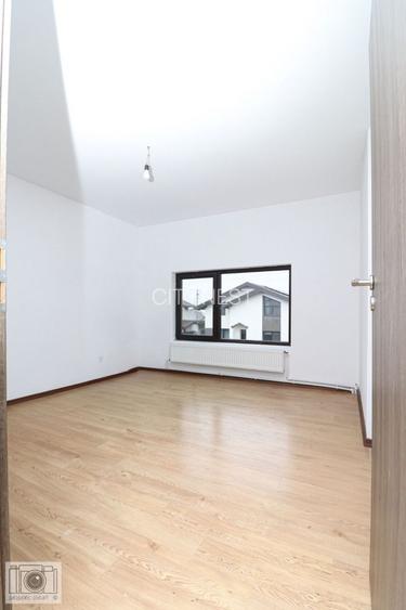 Soluție Locativă pentru Firme: Vilă cu Capacitate Mare în Ciorogarla - 8