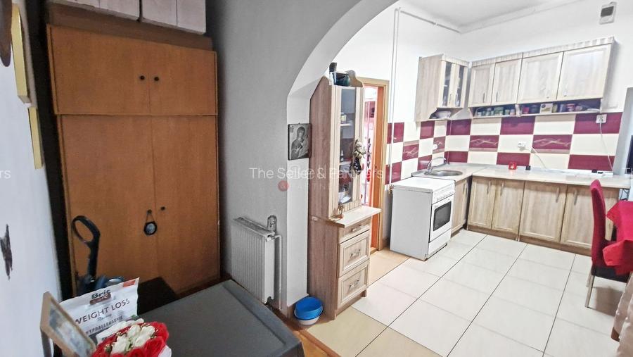 Zona Centrala In Imediata Apropiere a Strazii Michael Weiss - 12