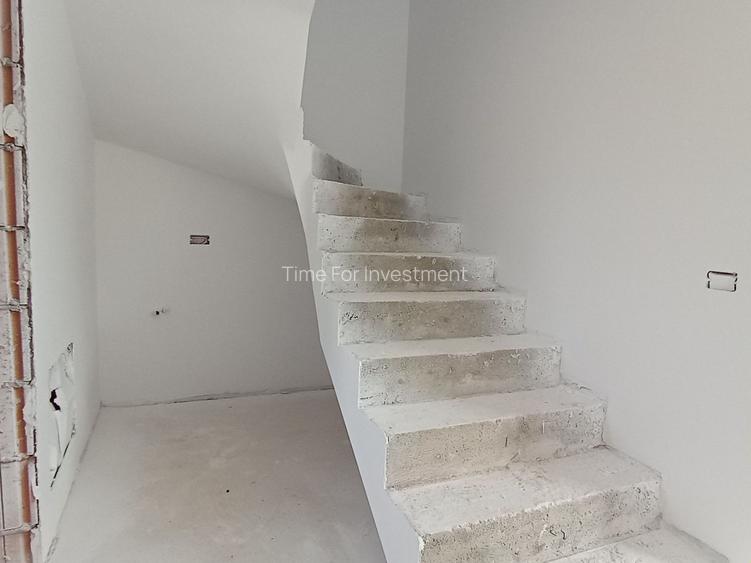 Sanandrei, Duplex pe Etaj, Drum Asflatat, Bucatarie Separata - 14