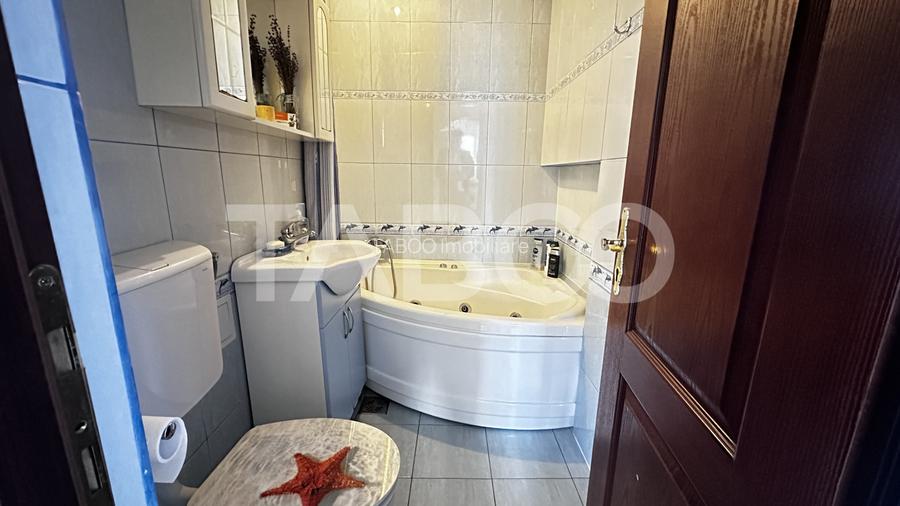 Apartament de vanzare decomandat 3 camere 50 mpu cu balcon Cisnadie - 7