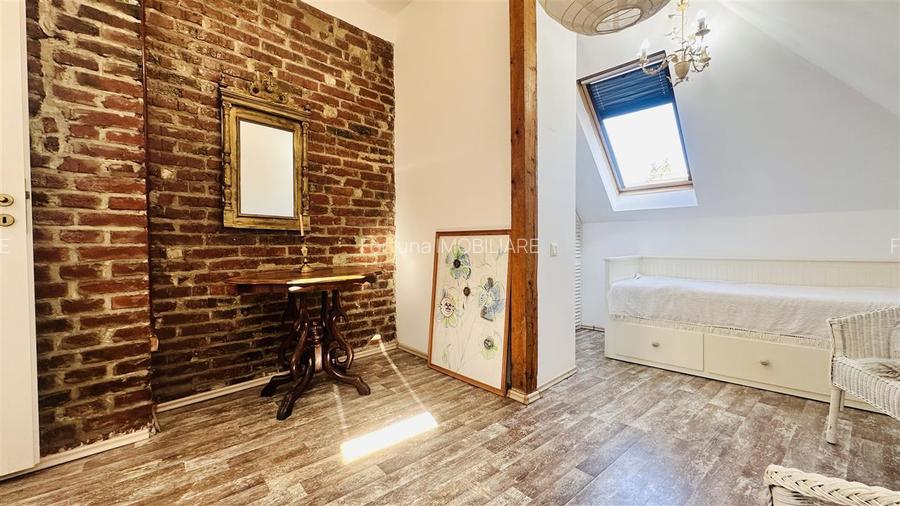 Apartament în casa 5camere - scara interioara - Magazin Star - 21