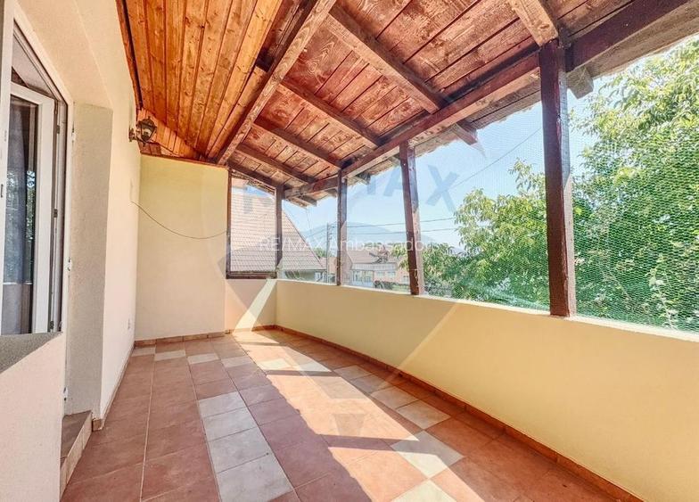 Casă / Vilă cu 6 camere de vânzare - 17