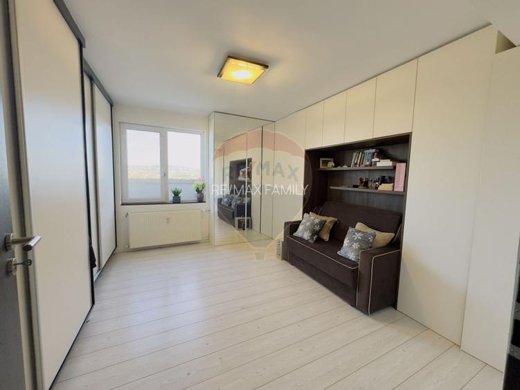 Apartament cu 3 camere + terasa inchisa (camera)  zona Decebal/Dacia - 4