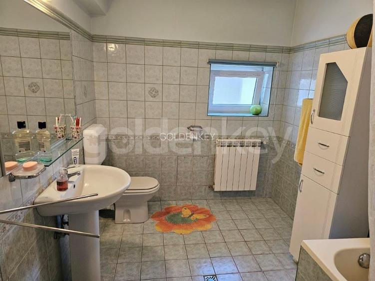 Vila individuala cu 8 camere | piscina | 2 garaje | 888mp teren - 23