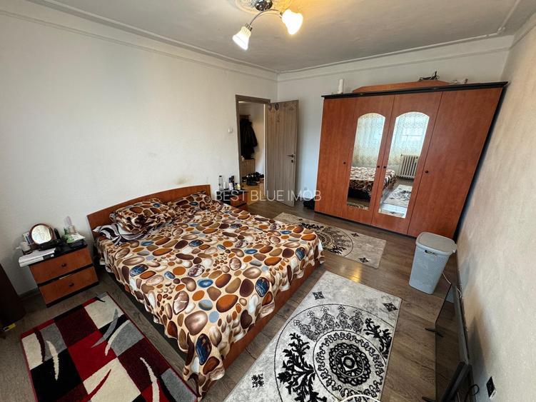 Nicolina, CUG, langa Selgros - Apartament 2 camere, decomandat, comision 0 - 3