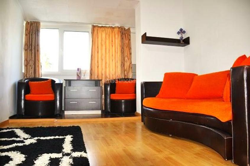 Renovat mobilat - Aleea Trandafirilor. Vanzare apart 2 cam in Targoviste. - 2