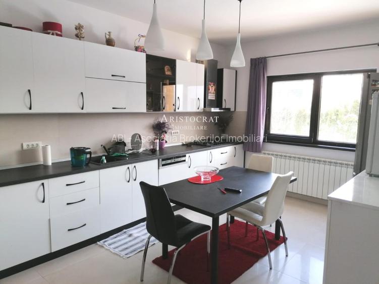 Vanzare casa 260 mp - 10