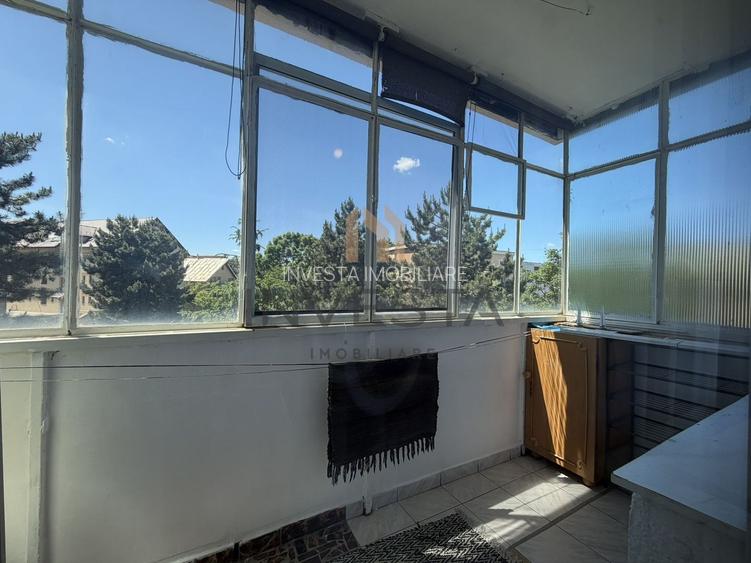 Apartament cu 2 camere ,  decomandat,  Etaj intermediar,  Zorilor - 10