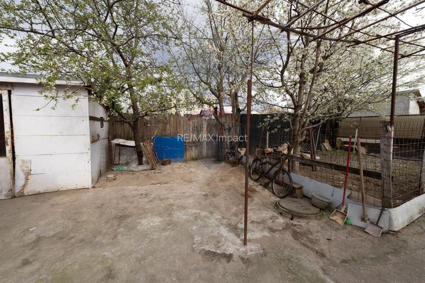 Casă de vânzare si teren 266mp în zona Giulesti - 4