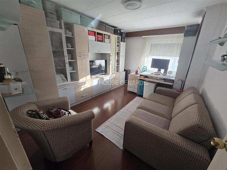 Apartament cu patru camere zona centrala - 7