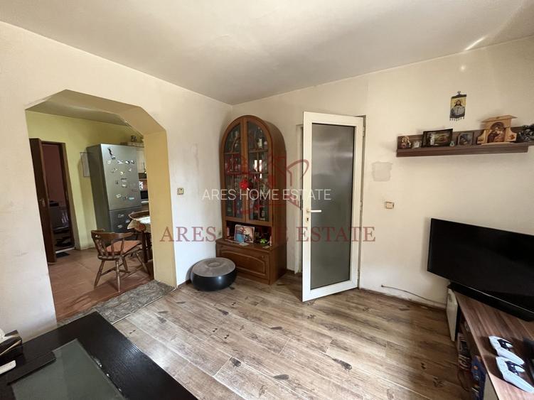 Casă individuală P+1+pod, pe piloni cu panouri solare - 7