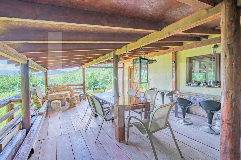 Casa de vacanta spatioasa cu priveliste spectaculoasa in Tocile - 12