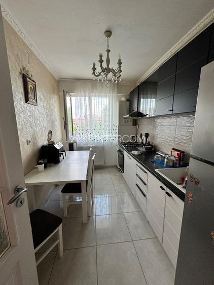 Gara de est - bloc nou - 5