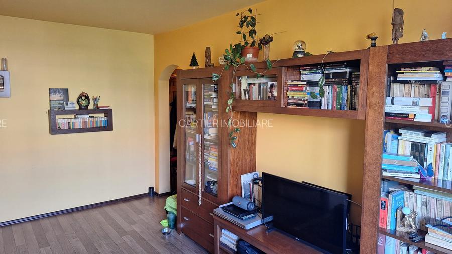 Vand apartament 3 camere Centrul Civic - 2