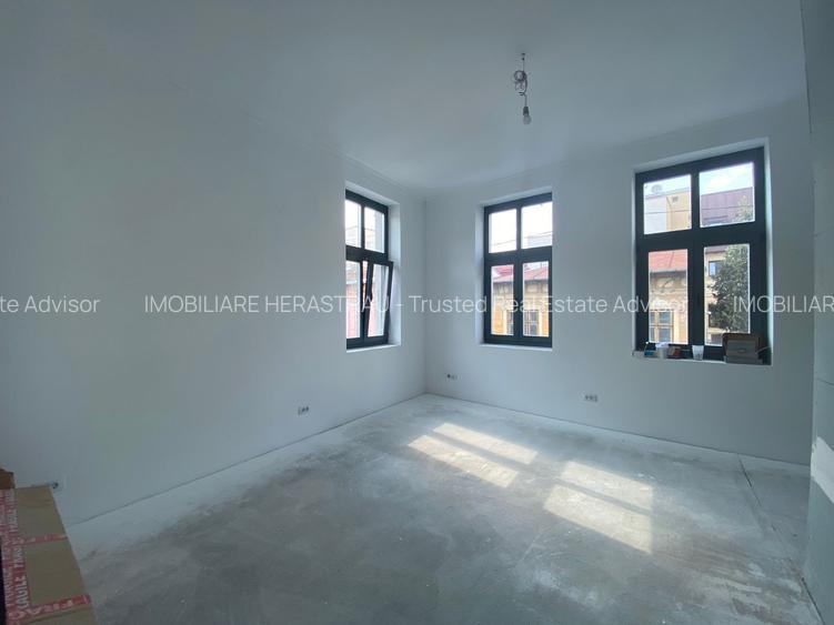 Vila NOUA cu arhitectura Interbelica | Piata Victoriei - 5