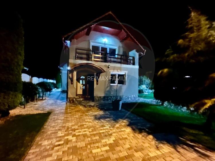 Casă impresionanta cu teren 2700mp garaj 2 masini si terasa-Madaras - 5