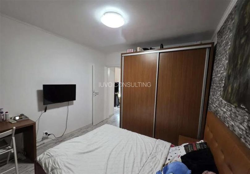 Vanzare Apartament 4 Camere Semidecomandat Berceni-Samoila Dumitru - 9