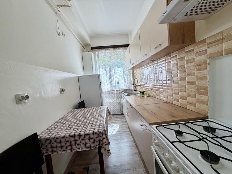 APARTAMENT 2 CAMERE ZONA SEMICENTRALA | HOREA | 50 MP