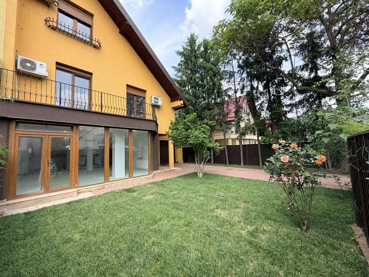 Vilă Duplex Premium de Vânzare în Pipera Erou Iancu | 287 mpu | Curte 300 mp