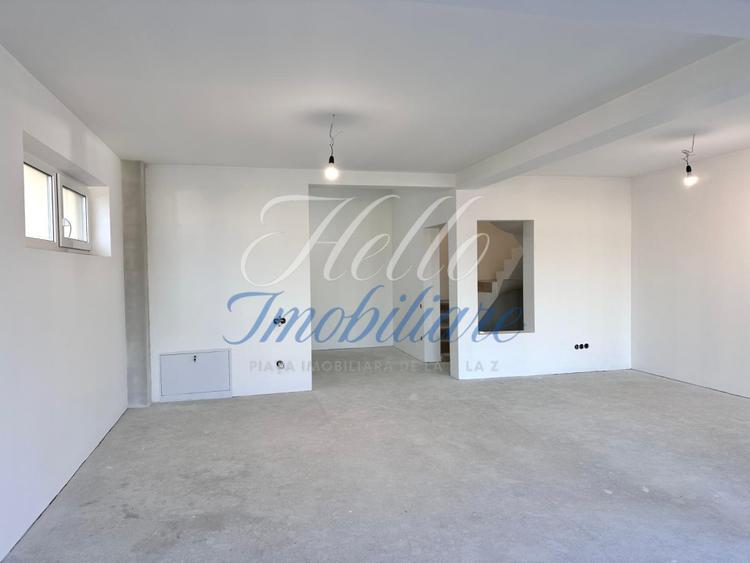 Duplex cu 4 camere, 180 mp, zona Tăuți