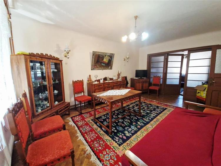 CASA /VILA str. Ana Ipatescu