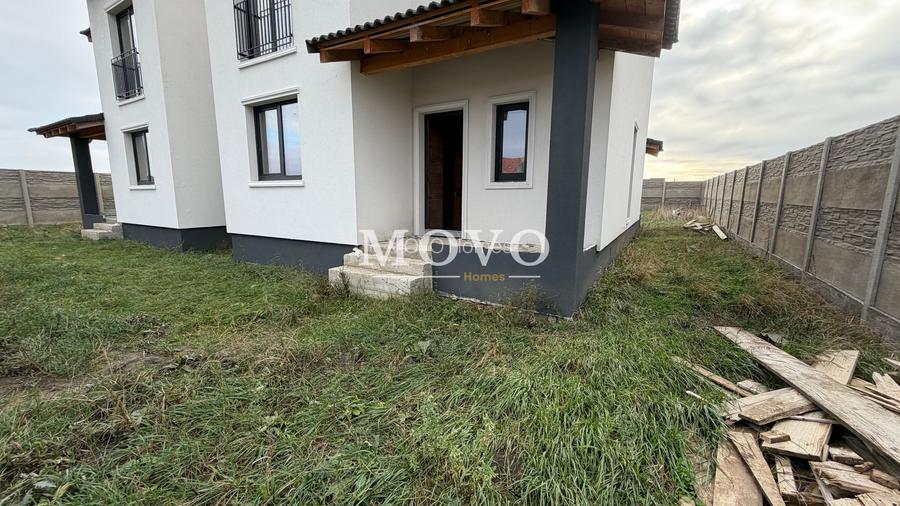 Duplex despartit | 4 camere | Asfalt si toate utilitatile | Zona excelenta