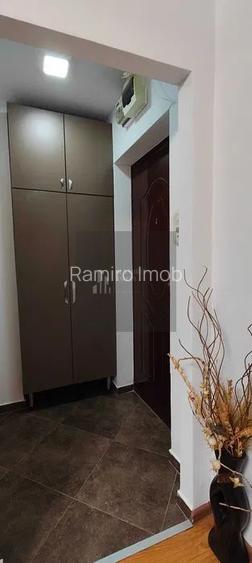 Garsoniera 17 mp/ metrou 1 decembrie 1918 la 2 minute/ sector 3 - 5