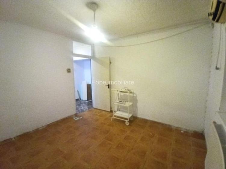 Brancoveanu-strada Pomarla-apartament 3 camere cu centrala - 2