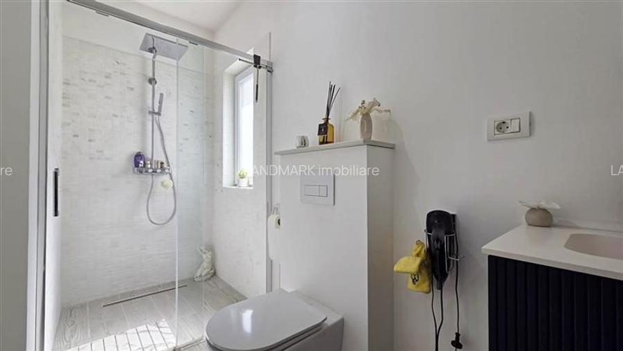 VILA PE PARTER SUPERBA MOBILATA / UTILATA CU PISICINA SI TEREN GENEROS - 26
