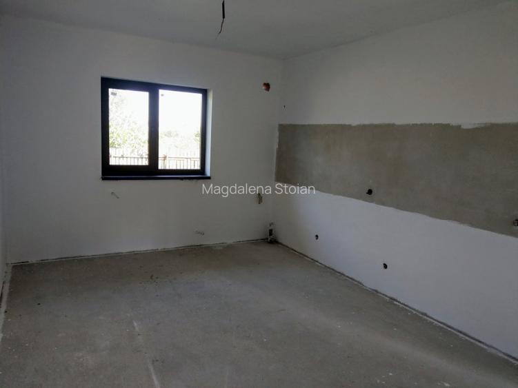 Duplex spatios pe malul lacului P+1E+M proiect german - 13