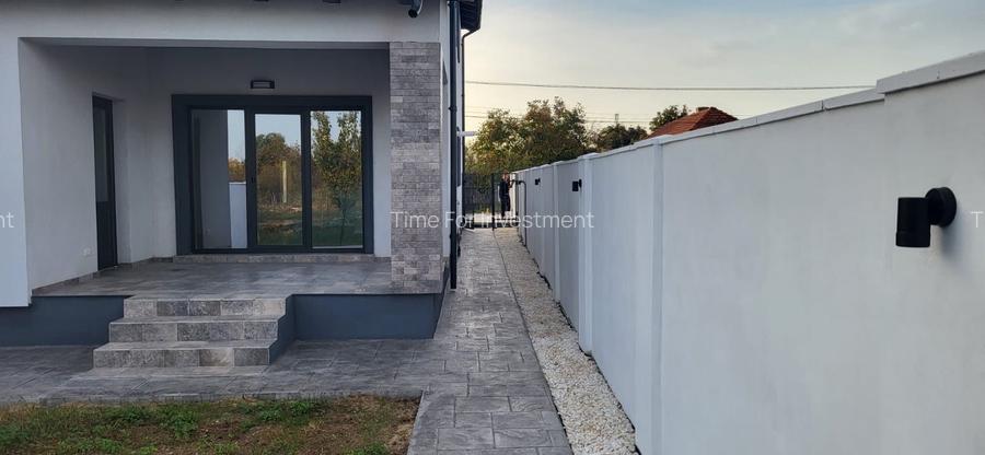 1\2 Duplex Utvin P+E,5 Camere,2 Bai,Toate Utilitatile - 3