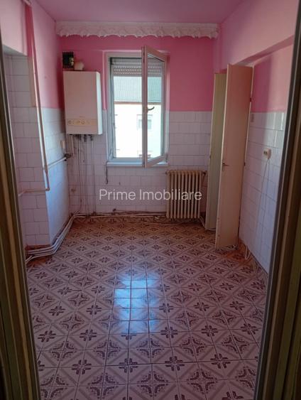 Apartament 3 camere | 67 mp| zona Cugir - 4