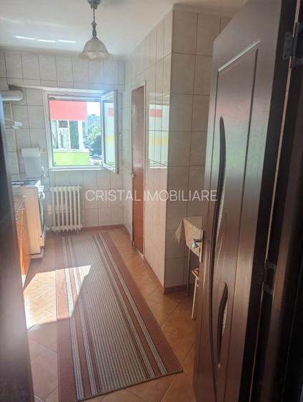 Apartament 4 camere decomandat, 2 băi, etaj 3, Șos. Alexandriei - 4