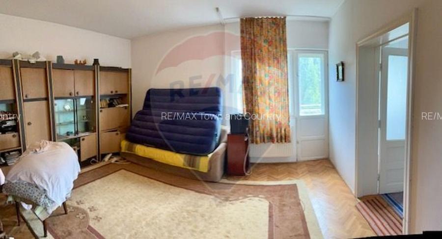 Casă / Vilă cu 7 camere de vânzare - 13