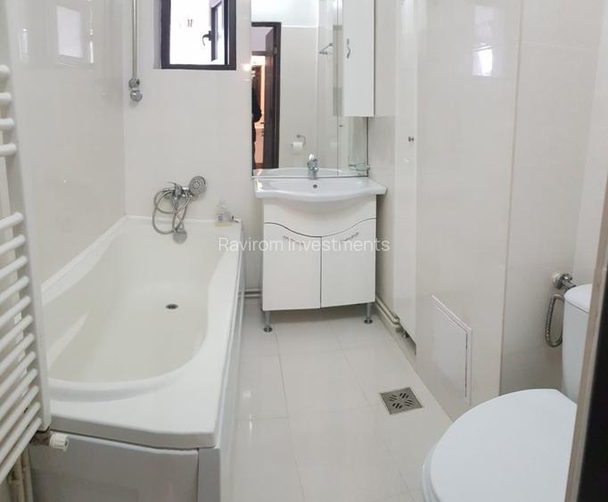 Apartament de inchiriat, trei decomandate, mobilat utilat, etaj unu, zona Mall - 8