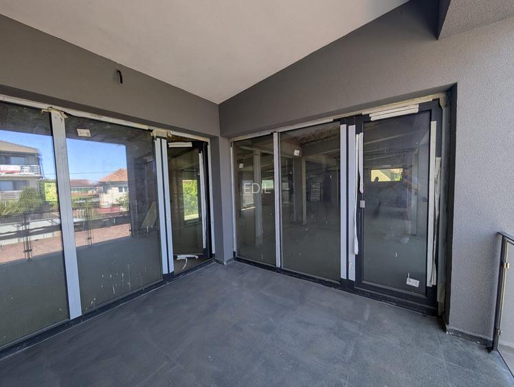 Spatiu comercial, 162mp, 5 parcari, zona Av. Iancu - 12