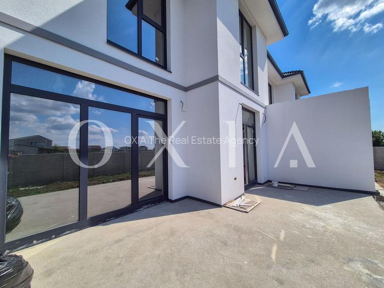 AX1030 Mosnita Noua, 1/2 Duplex Despartit Prin Camera Tehnica - 10