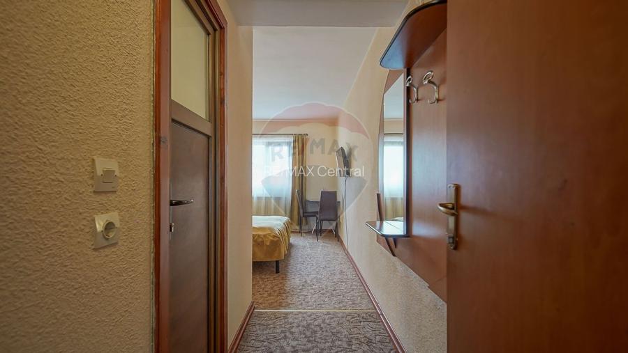Comision 0 %! Pensiune cu 12 camere de vânzare, str. De Mijloc! - 15