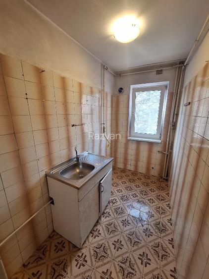 VÂND/SCHIMB * APARTAMENT 3 CAMERE * STRADAL * ETAJ 2 * TOMIS NORD  * GAZE *  - 6